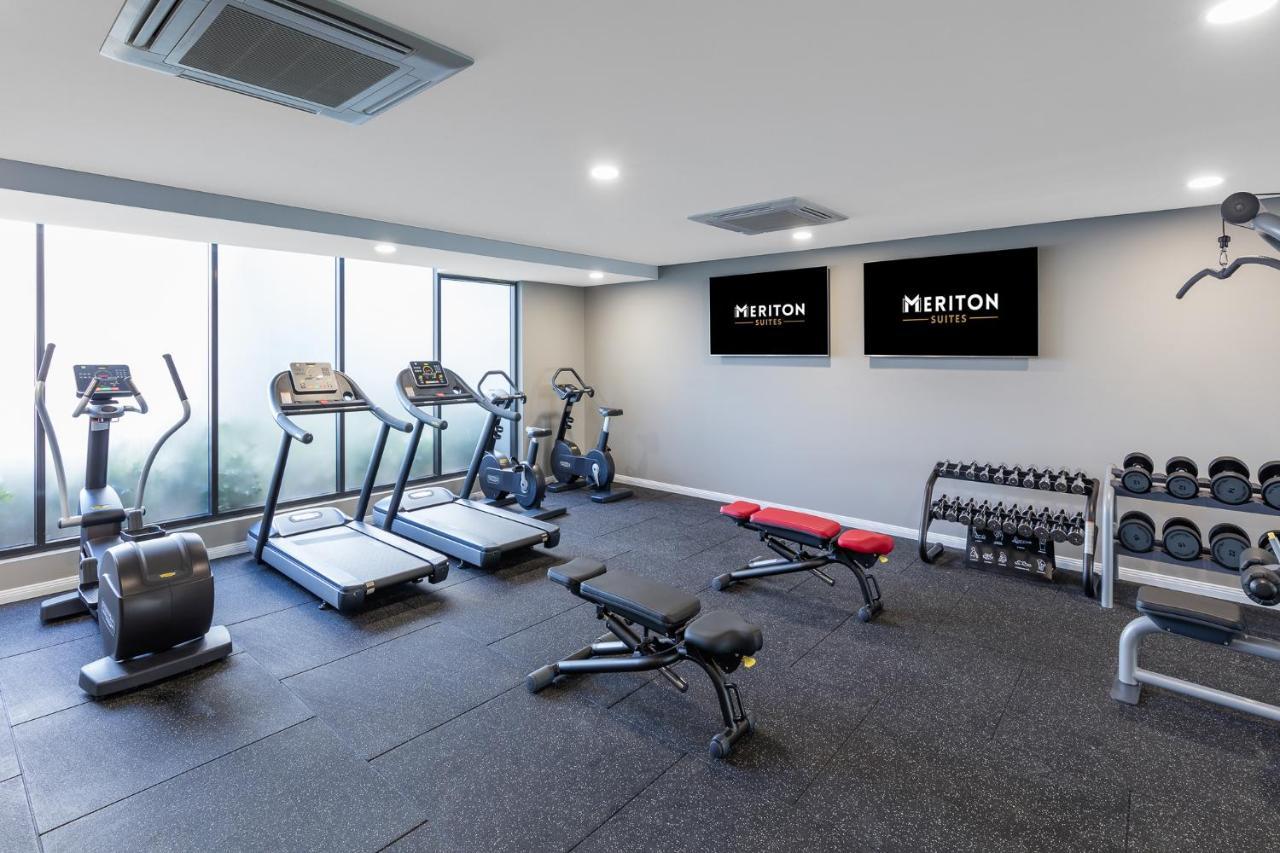 Meriton Suites Coward Street, Mascot Sidney Dış mekan fotoğraf The gym at the hotel