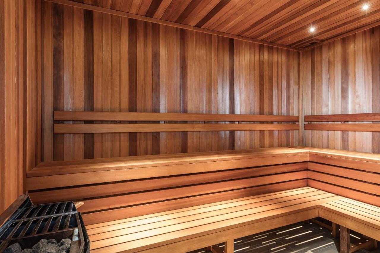 Meriton Suites Coward Street, Mascot Sidney Dış mekan fotoğraf A modern Finnish sauna