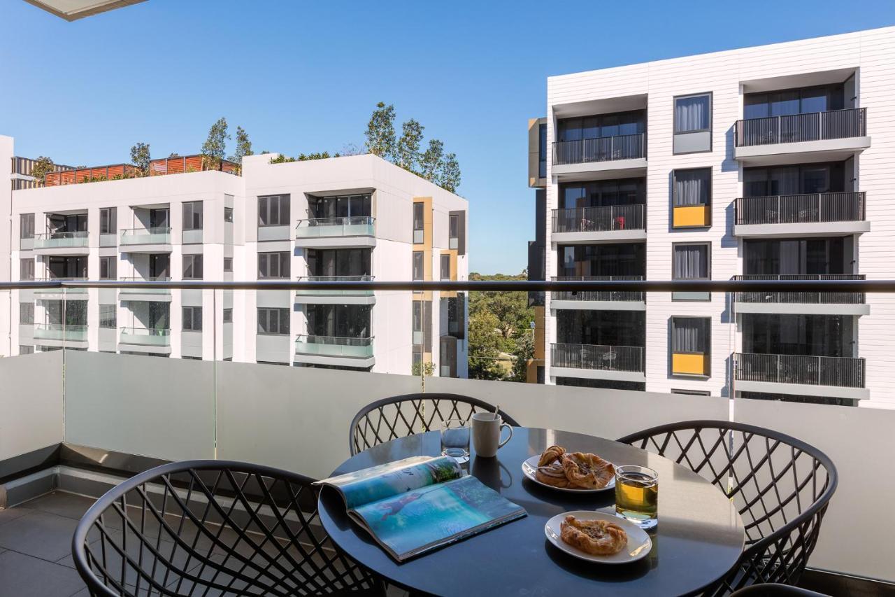 Meriton Suites Coward Street, Mascot Sidney Dış mekan fotoğraf The proposed apartment complex